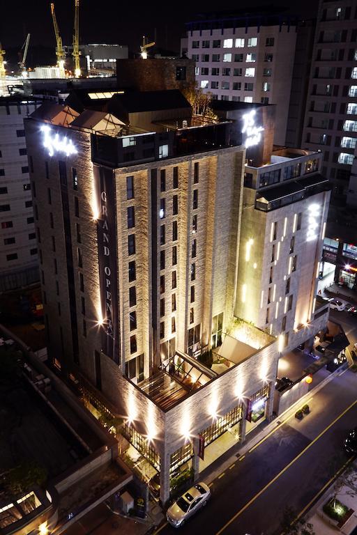 Js The Classic Hotel Osan Exterior photo