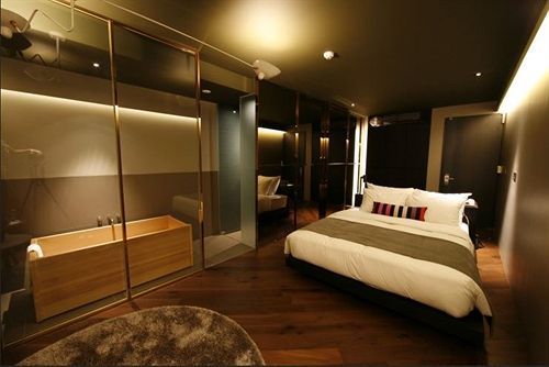 Js The Classic Hotel Osan Exterior photo